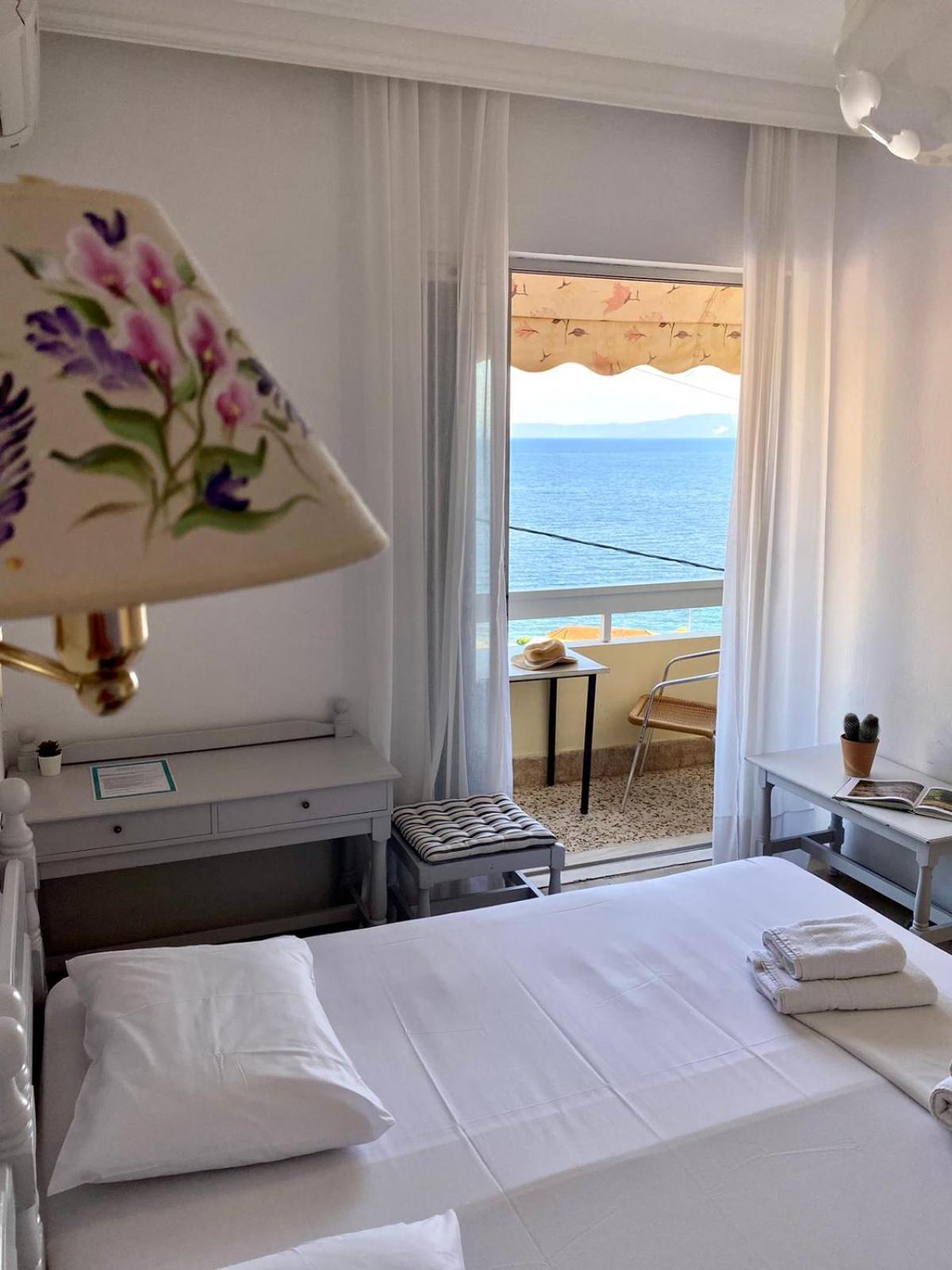Hotel Rania 卢特拉艾季普苏 外观 照片